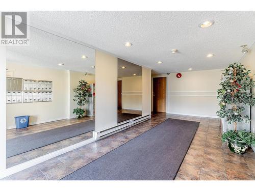 311 615 North Road, Coquitlam, BC - Indoor Photo Showing Other Room