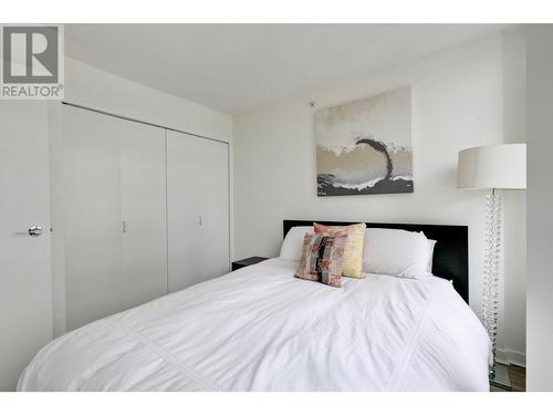 2906 610 Granville Street, Vancouver, BC - Indoor Photo Showing Bedroom