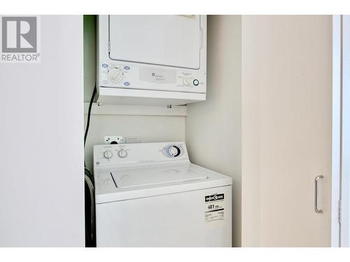 2906 610 Granville Street, Vancouver, BC - Indoor Photo Showing Laundry Room