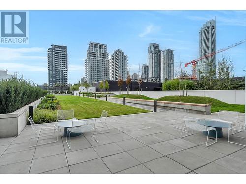 1705 2425 Alpha Avenue, Burnaby, BC - Outdoor