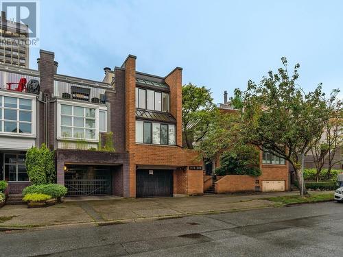 838 W 7Th Avenue, Vancouver, BC - Outdoor With Facade