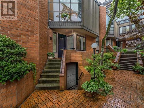 838 W 7Th Avenue, Vancouver, BC - Outdoor With Exterior