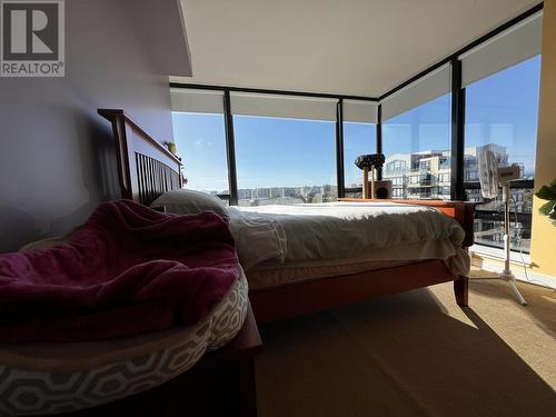 1708 9133 Hemlock Drive, Richmond, BC - Indoor Photo Showing Bedroom