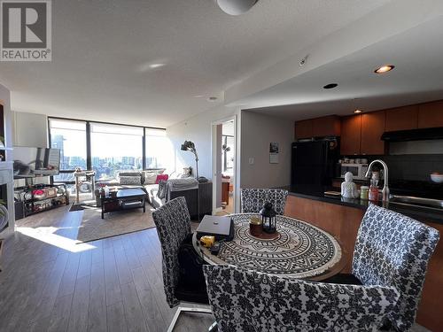 1708 9133 Hemlock Drive, Richmond, BC - Indoor Photo Showing Dining Room