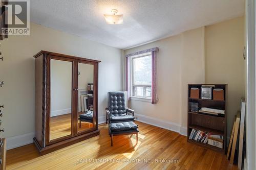 25 Sylvan Avenue, Toronto (Dufferin Grove), ON - Indoor