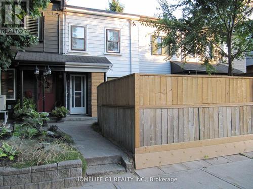 23 Myrtle Avenue, Toronto, ON - Outdoor