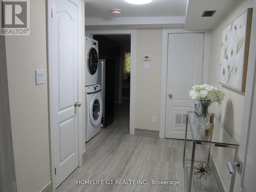 23 Myrtle Avenue, Toronto, ON - Indoor Photo Showing Laundry Room