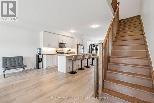 1495 Purchase Place, Innisfil (Lefroy), ON - Indoor Photo Showing Kitchen