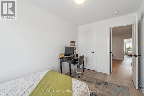 1495 Purchase Place, Innisfil, ON - Indoor Photo Showing Bedroom