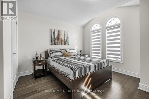 139 Jim Mortson Drive, East Gwillimbury, ON - Indoor Photo Showing Bedroom