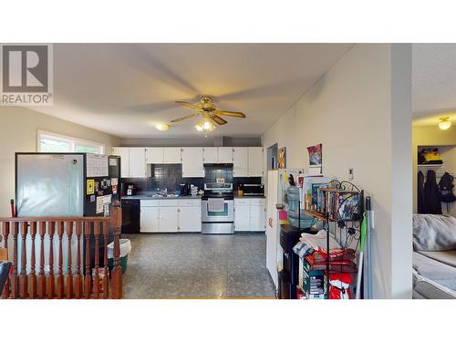 1385 Lewis Drive, Quesnel, BC - Indoor Photo Showing Kitchen