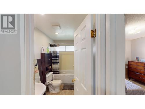 1385 Lewis Drive, Quesnel, BC - Indoor Photo Showing Bathroom