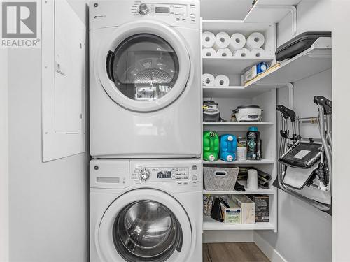 229 Tupman Crescent, Kelowna, BC - Indoor Photo Showing Laundry Room