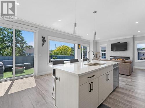 229 Tupman Crescent, Kelowna, BC - Indoor Photo Showing Kitchen With Double Sink