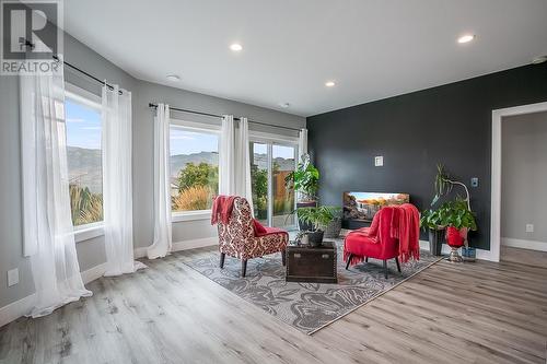 3953 Beachview Drive, West Kelowna, BC - Indoor