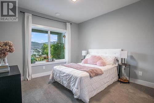 3953 Beachview Drive, West Kelowna, BC - Indoor Photo Showing Bedroom