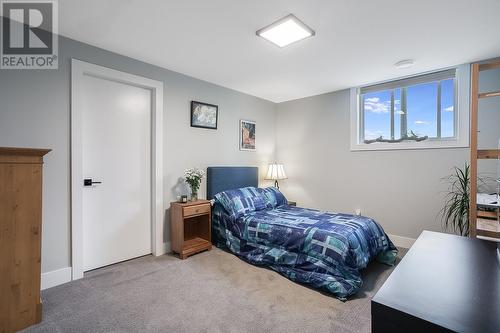 3953 Beachview Drive, West Kelowna, BC - Indoor Photo Showing Bedroom