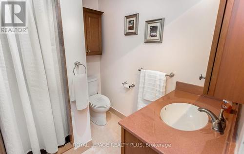 Ph5 - 3650 Kaneff Crescent, Mississauga, ON - Indoor Photo Showing Bathroom