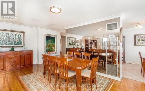 Ph5 - 3650 Kaneff Crescent, Mississauga, ON - Indoor Photo Showing Dining Room