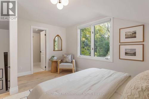 212 Ascot Place, Burlington (Lasalle), ON - Indoor Photo Showing Bedroom