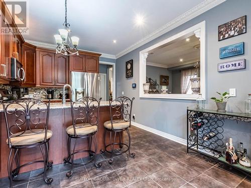 5224 Churchill Meadows Boulevard, Mississauga (Churchill Meadows), ON - Indoor Photo Showing Kitchen