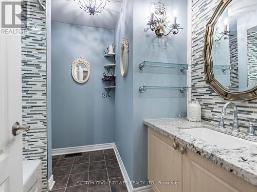 5224 Churchill Meadows Boulevard, Mississauga, ON - Indoor Photo Showing Bathroom