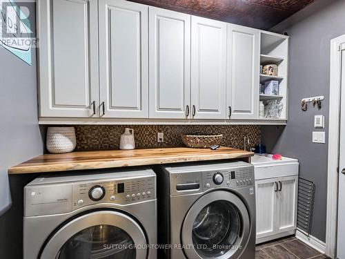 5224 Churchill Meadows Boulevard, Mississauga (Churchill Meadows), ON - Indoor Photo Showing Laundry Room