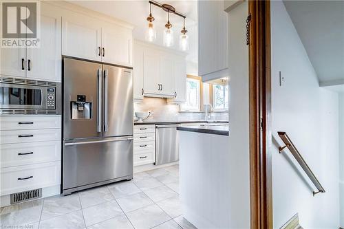 281 Lake Street, St. Catharines, ON - Indoor Photo Showing Kitchen With Upgraded Kitchen