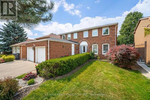 102 Leander Street, Brampton (Westgate), ON - Outdoor