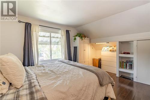 Unit 1 primary bedroom - 239 East 22Nd Street, Hamilton, ON - Indoor Photo Showing Bedroom