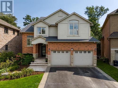 48 Commando Court, Hamilton (Waterdown), ON - Outdoor With Facade