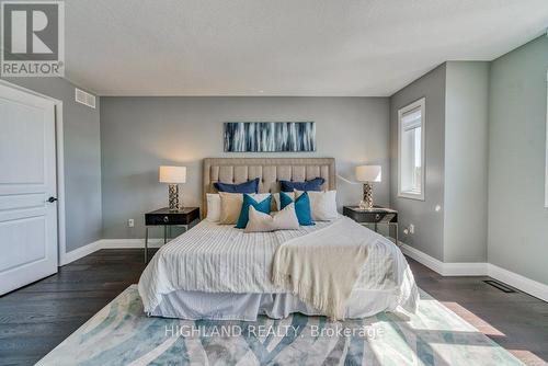 530 Wasaga Crescent, Waterloo, ON - Indoor Photo Showing Bedroom