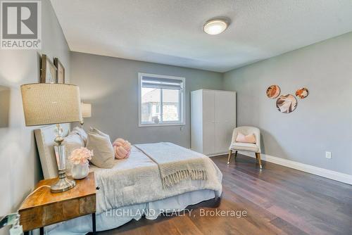 530 Wasaga Crescent, Waterloo, ON - Indoor Photo Showing Bedroom