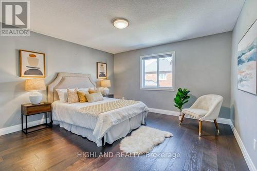 530 Wasaga Crescent, Waterloo, ON - Indoor Photo Showing Bedroom