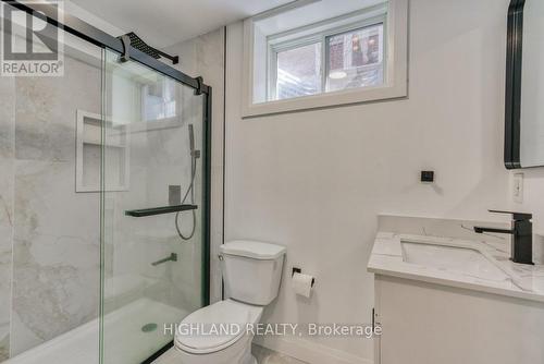 530 Wasaga Crescent, Waterloo, ON - Indoor Photo Showing Bathroom