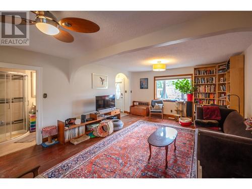 474 Hansen Street, Penticton, BC - Indoor Photo Showing Living Room