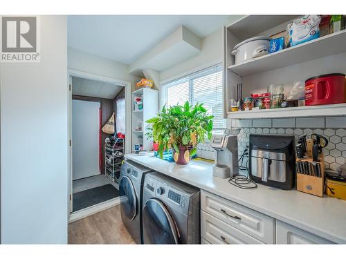 474 Hansen Street, Penticton, BC - Indoor Photo Showing Laundry Room