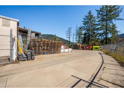 609 13Th Street, North Castlegar, BC 