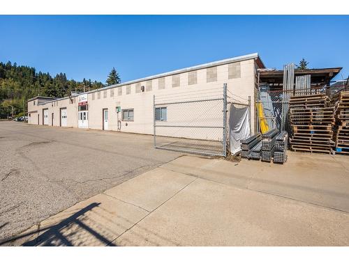 609 13Th Street, North Castlegar, BC 