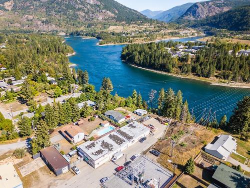 609 13Th Street, North Castlegar, BC 