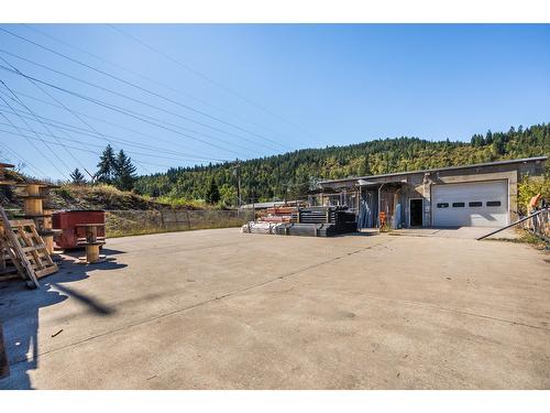 609 13Th Street, North Castlegar, BC 