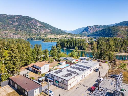 609 13Th Street, North Castlegar, BC 