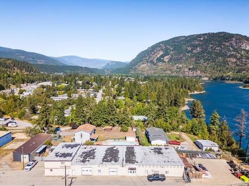 609 13Th Street, North Castlegar, BC 