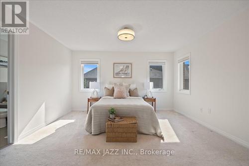 81 Masterman Crescent, Oakville, ON - Indoor Photo Showing Bedroom