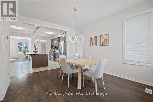 81 Masterman Crescent, Oakville, ON - Indoor Photo Showing Dining Room