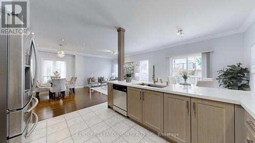 29 Greenspire Avenue, Markham, ON - Indoor Photo Showing Kitchen