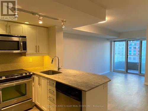 612 - 65 East Liberty Street, Toronto, ON - Indoor Photo Showing Kitchen