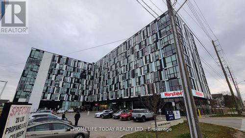 743 - 1900 Simcoe Street N, Oshawa, ON - Indoor Photo Showing Other Room