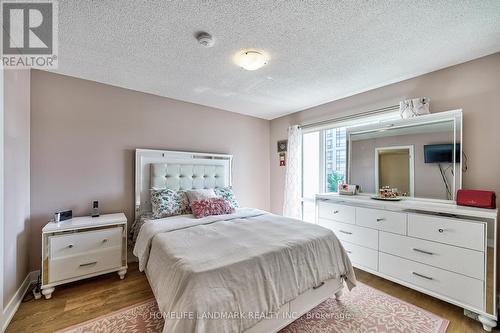 12 - 1245 Bayly Street, Pickering, ON - Indoor Photo Showing Bedroom