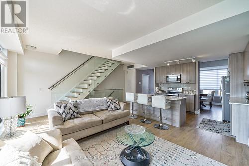 12 - 1245 Bayly Street, Pickering, ON - Indoor Photo Showing Living Room